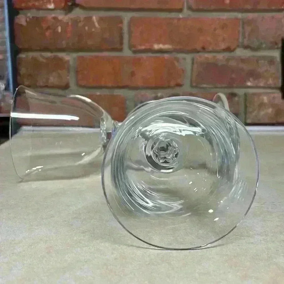 2 Towle Lead Crystal Water/Wine Glasses Pattern "Tudor" - Picture 3 of 8